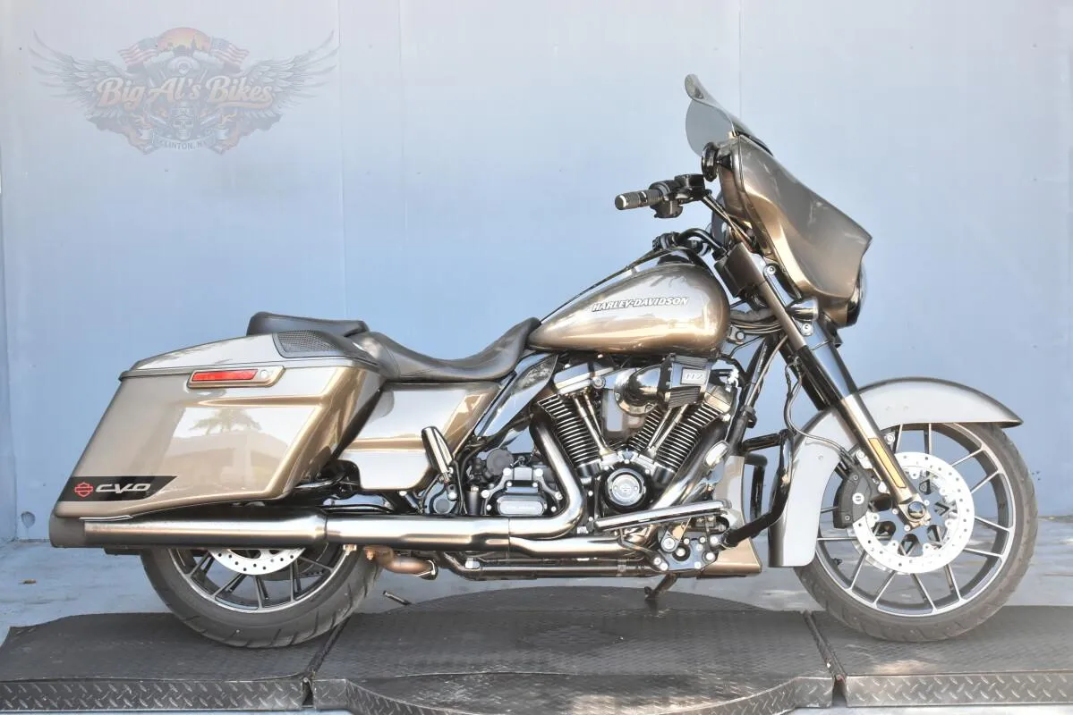 2021 HARLEY-DAVIDSON CVO Street Glide FLHXSE alt