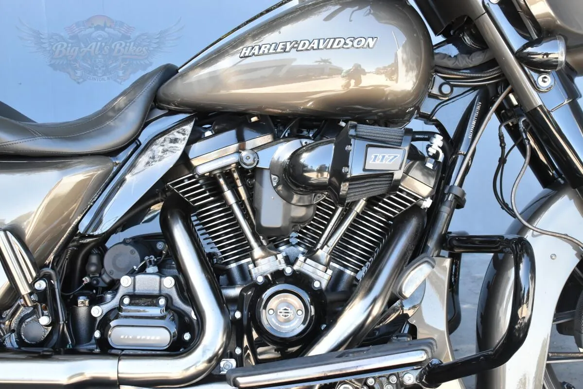 2021 HARLEY-DAVIDSON CVO STREET GLIDE FLHXSE
