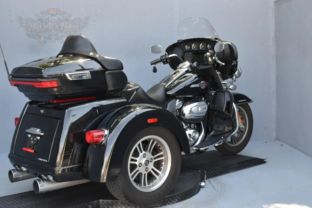 2022 HARLEY-DAVIDSON TRI GLIDE ULTRA FLHTCUTG