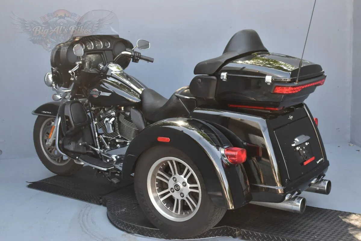 2022 HARLEY-DAVIDSON TRI GLIDE ULTRA FLHTCUTG